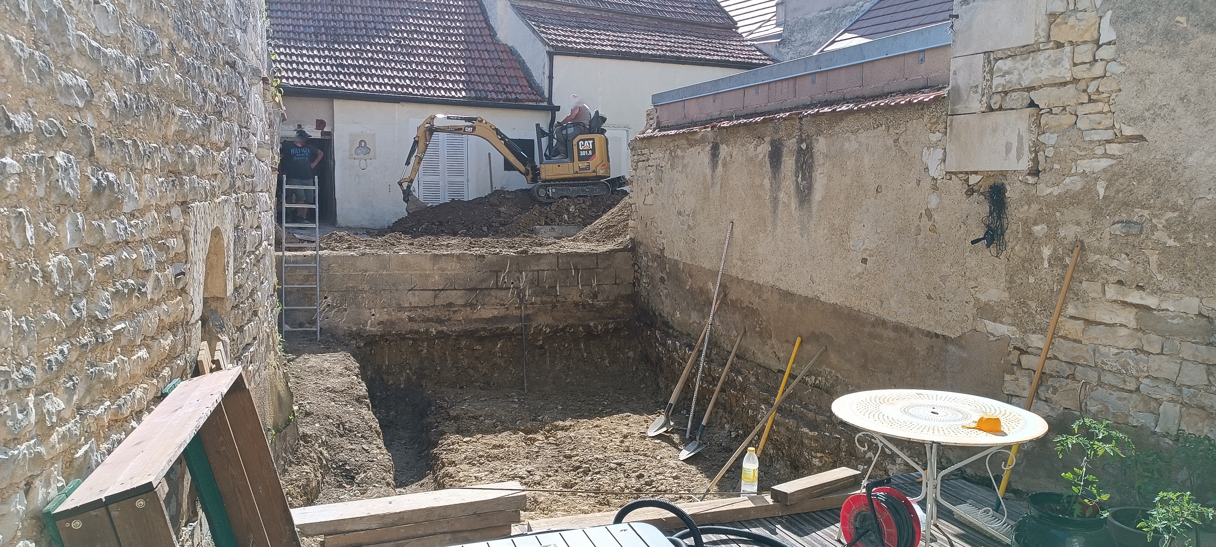 Terrassement piscine début